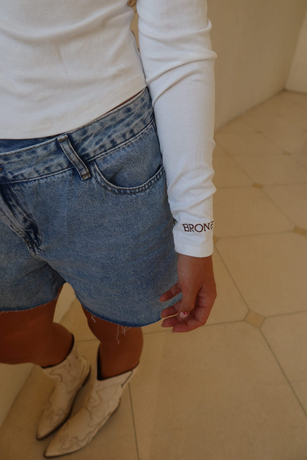 THE EMMI LONG SLEEVE TOP