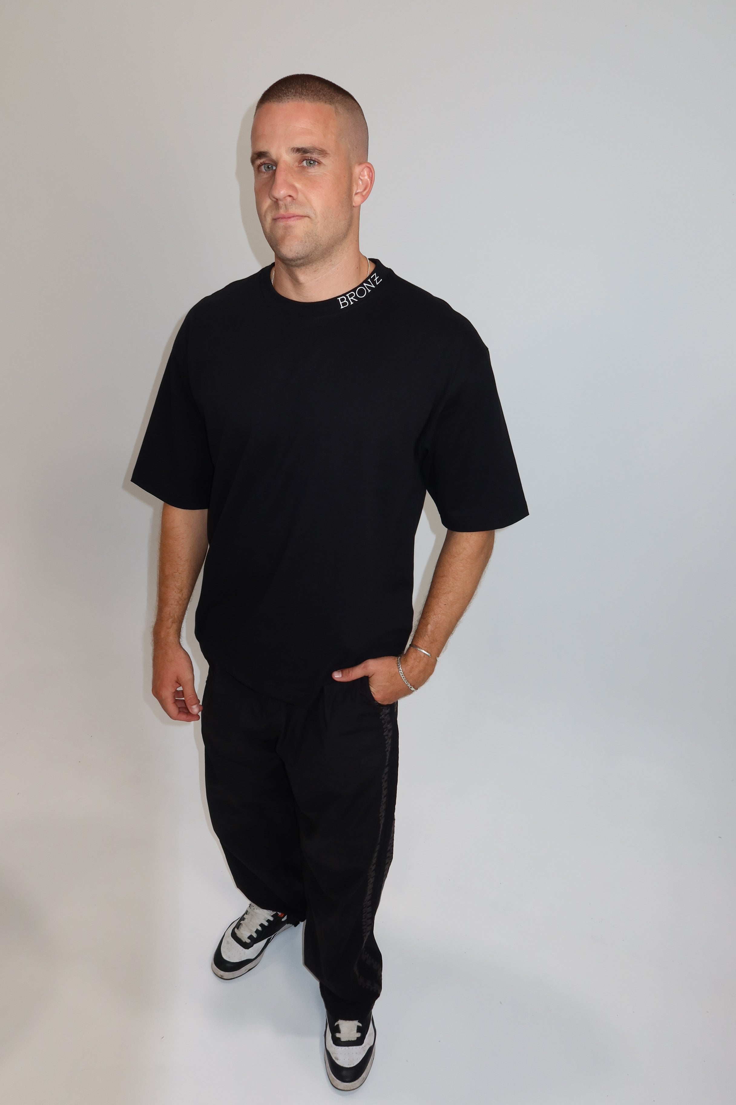 BRONZ CLASSIC BLACK TEE