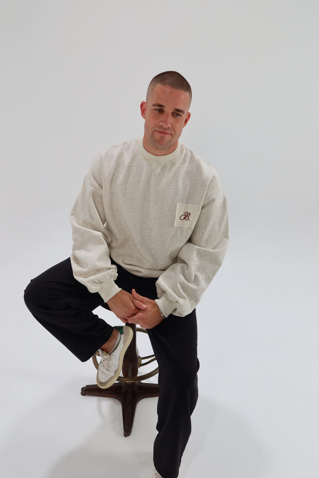 THE HERITAGE CREWNECK