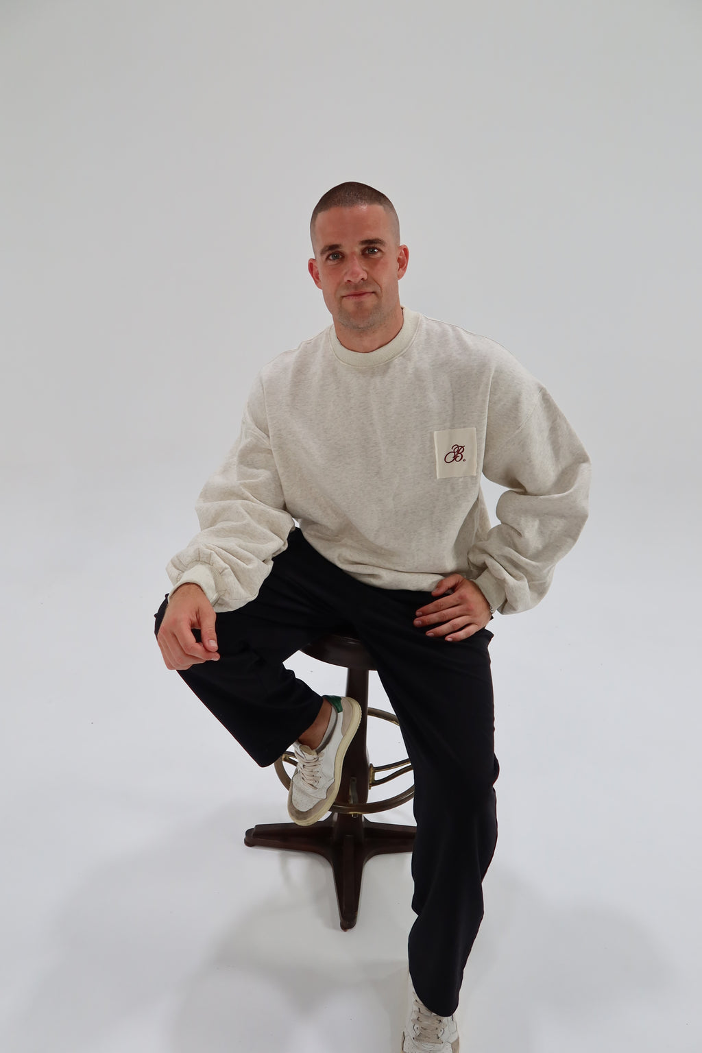 THE HERITAGE CREWNECK